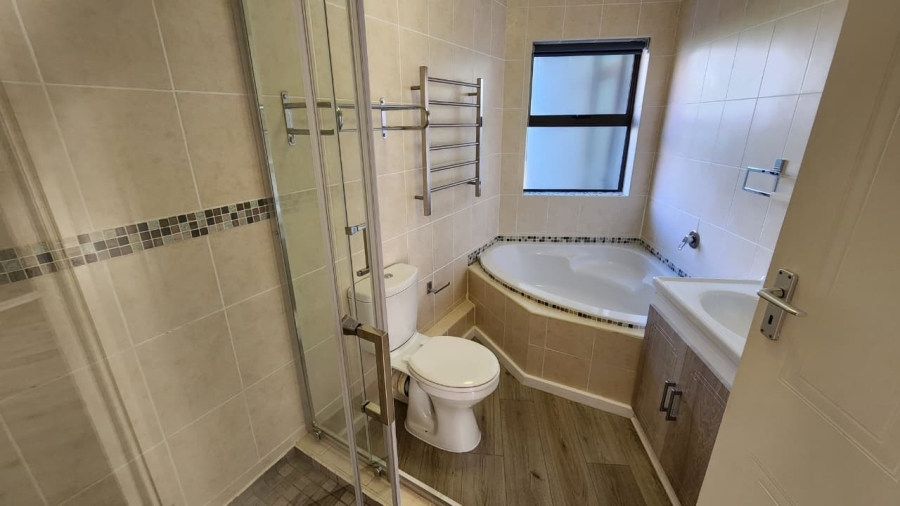 5 Bedroom Property for Sale in Langebaan Country Estate Western Cape